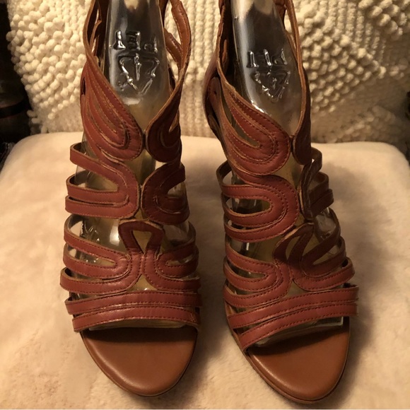 **LAST CHANCE- GUC Jessica Simpson Leather Gladiator Heels - Picture 2 of 8
